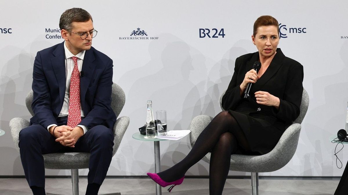 Darujeme Ukrajině celé naše dělostřelectvo, oznámila dánská premiérka